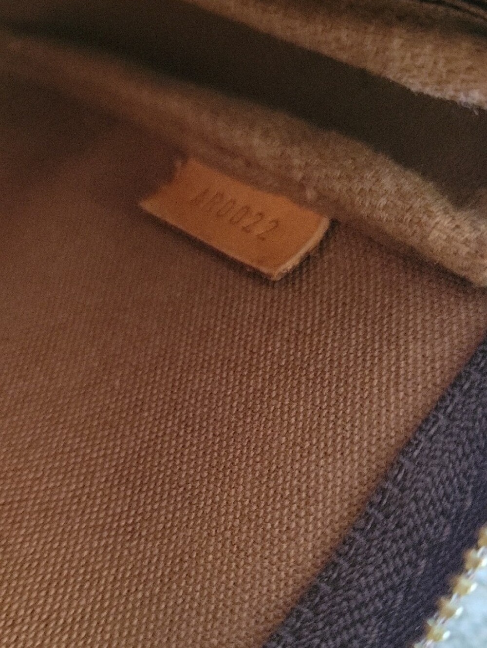 Louis Vuitton Monogram Pochette Accessories - Picture 12 of 13
